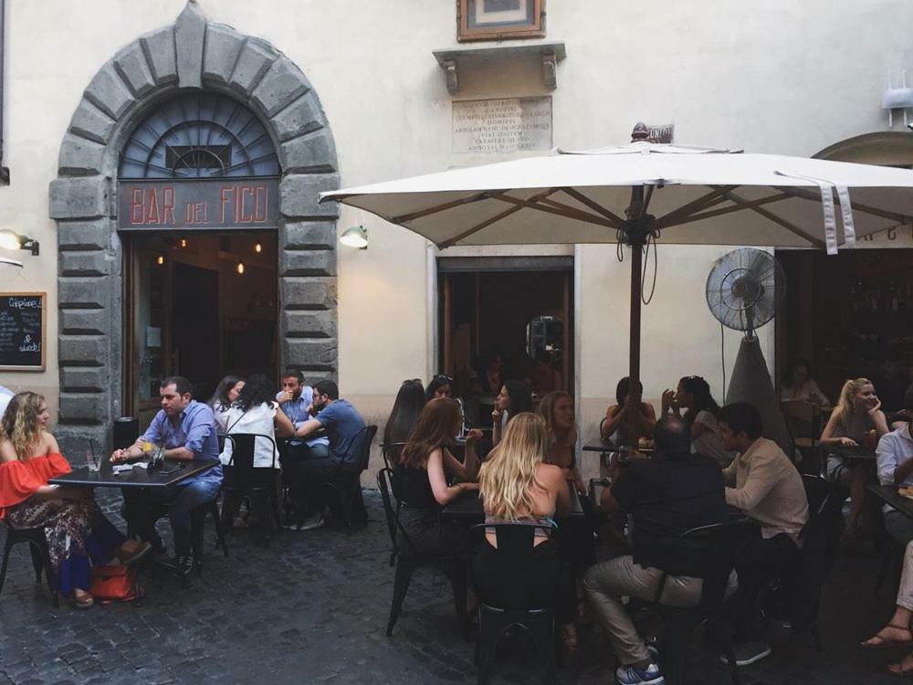 Piazza Del Fico, Al Centro Di Rom