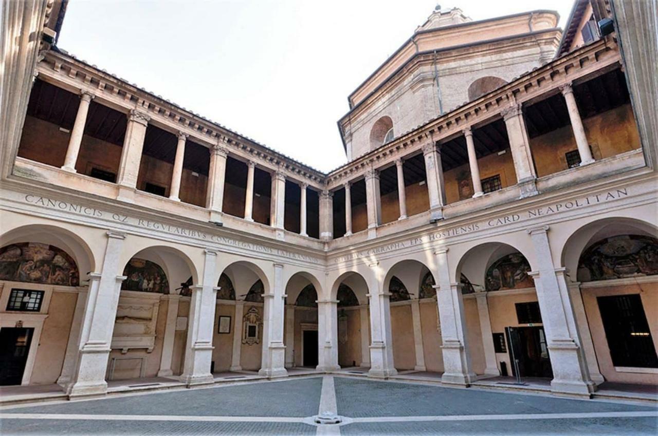 Apartment Piazza Del Fico, Al Centro Di *